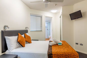 Malibu Mooloolaba - Coogee Beach Accommodation 42