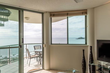 Malibu Mooloolaba - Coogee Beach Accommodation 53