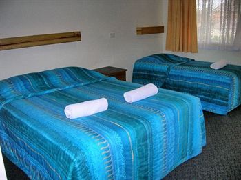Bucketts Way Motel And Restaurant - Coogee Beach Accommodation 1
