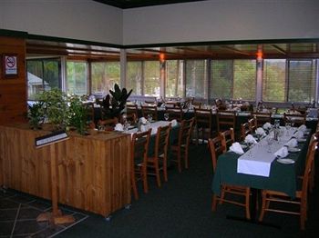 Bucketts Way Motel And Restaurant - Coogee Beach Accommodation 2