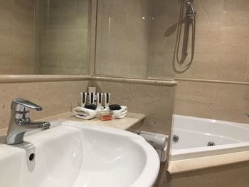 Kimberley Gardens Hotel & Serviced Apartments - Coogee Beach Accommodation 7