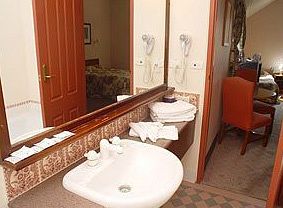 La Maison Boutique - Coogee Beach Accommodation 7