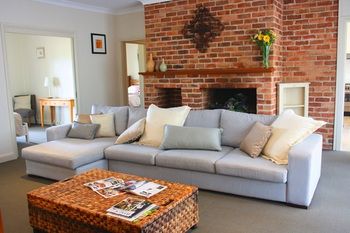 Pokolbin Village - Coogee Beach Accommodation 39