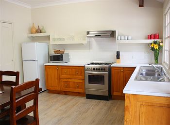 Pokolbin Village - Coogee Beach Accommodation 2