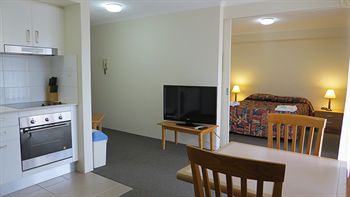 Waldorf Wahroonga Residential - Coogee Beach Accommodation 7