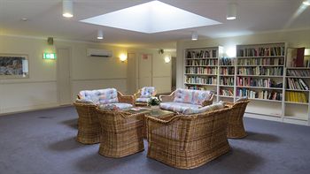 Waldorf Wahroonga Residential - Coogee Beach Accommodation 13