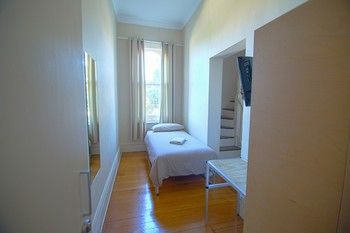 Cambridge Lodge - Hostel/Backpacker - Coogee Beach Accommodation 14