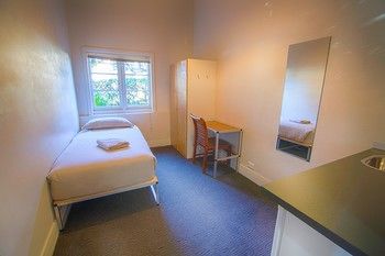 Cambridge Lodge - Hostel/Backpacker - Coogee Beach Accommodation 31