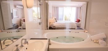 Bannisters By The Sea - Coogee Beach Accommodation 5