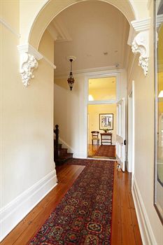 Admiral Collingwood Lodge - Coogee Beach Accommodation 4