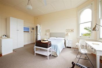 Admiral Collingwood Lodge - Coogee Beach Accommodation 6