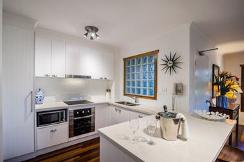 South Pacific Resort & Spa Noosa - Coogee Beach Accommodation 96