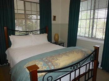A Room With A View Bed & Breakfast - Coogee Beach Accommodation 2