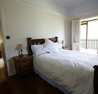 Singletons Retreat - Coogee Beach Accommodation