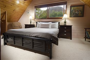 Glass House Mountains Ecolodge - Coogee Beach Accommodation 16