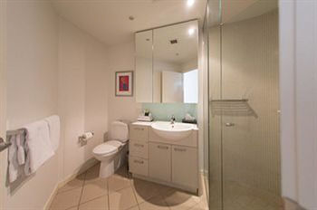 Accent Accommodation At Docklands Melbourne - Coogee Beach Accommodation 19