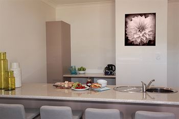 H Boutique Hotel - Coogee Beach Accommodation 1