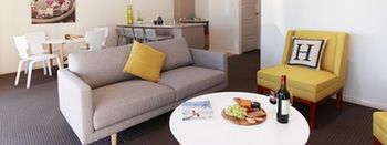 H Boutique Hotel - Coogee Beach Accommodation 18