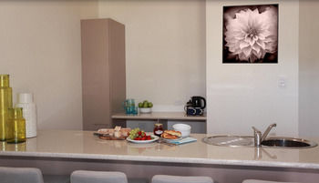 H Boutique Hotel - Coogee Beach Accommodation 22