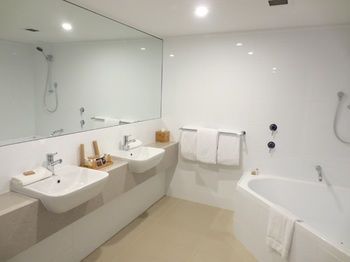 Dingley International Hotel - Coogee Beach Accommodation 9