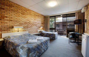 Villa Noosa Hotel - Coogee Beach Accommodation 2