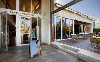 Villa Noosa Hotel - Coogee Beach Accommodation 5