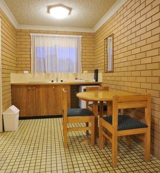 Tumut Valley Motel - Coogee Beach Accommodation 26
