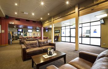 Brown Jug Inn Hotel - Coogee Beach Accommodation 11
