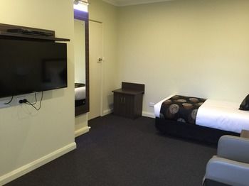 Park Squire Motor Inn And Serviced Apartments - Coogee Beach Accommodation 9