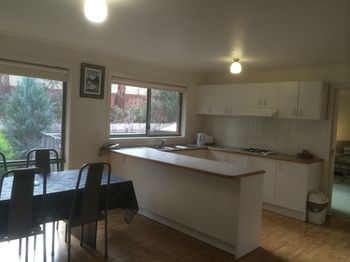 Australian Home Away Ringwood @ Bardia - Coogee Beach Accommodation 2