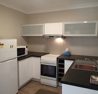 Dungowan Waterfront Apartments - Coogee Beach Accommodation