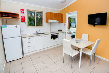 Ingenia Holidays Lake Macquarie - Coogee Beach Accommodation 4