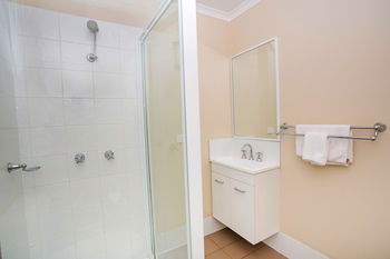 Ingenia Holidays Lake Macquarie - Coogee Beach Accommodation 13