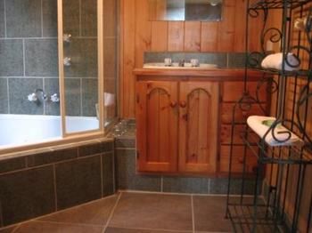 Belle's At Montville - Coogee Beach Accommodation 17