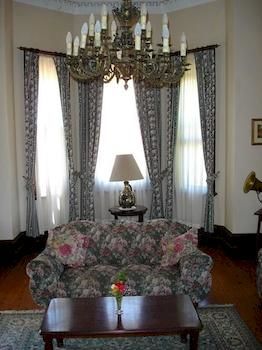 Lochinvar House B&B - Coogee Beach Accommodation 11