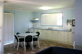 Kings Point Retreat - Coogee Beach Accommodation 11