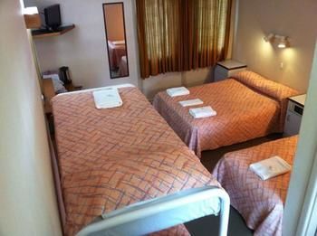 Bushmans Retreat Motor Inn - Coogee Beach Accommodation 9