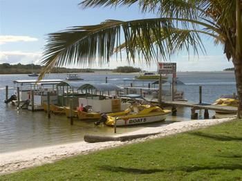 Noosa Backpackers Resort - Hostel - Coogee Beach Accommodation 8