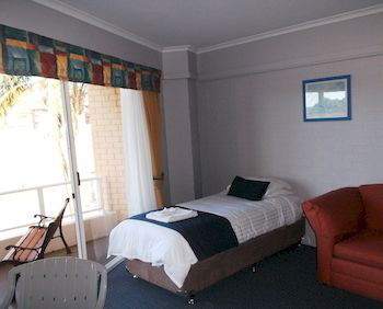 Ulladulla Harbour Motel - Coogee Beach Accommodation 2