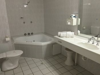 Ulladulla Harbour Motel - Coogee Beach Accommodation 43
