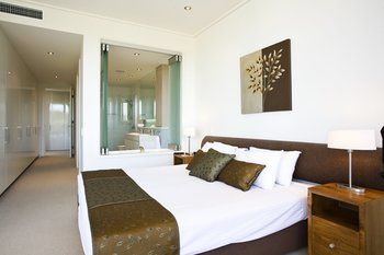 White Shells Luxury Apartments - Coogee Beach Accommodation 2