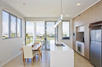 White Shells Luxury Apartments - Coogee Beach Accommodation 10
