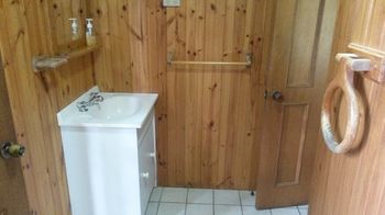 Hunter Hideaway Cottages - Coogee Beach Accommodation 11
