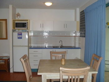 Chez Noosa Resort Motel - Coogee Beach Accommodation 16