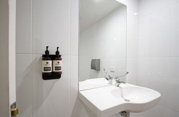 Remington Motor Inn - Coogee Beach Accommodation 17