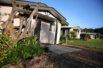 Yabbaloumba Retreat - Coogee Beach Accommodation 12