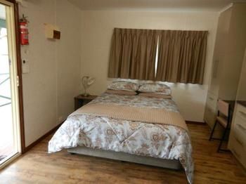 Gundagai Cabins & Tourist Park - Coogee Beach Accommodation 1