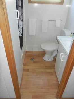 Gundagai Cabins & Tourist Park - Coogee Beach Accommodation 5