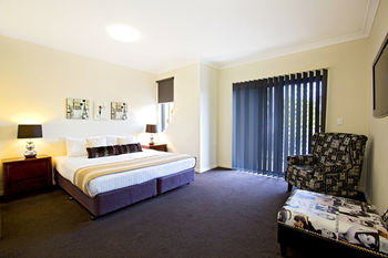 Astina Serviced Apartments - Central - Coogee Beach Accommodation 2