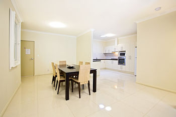 Astina Serviced Apartments - Central - Coogee Beach Accommodation 8